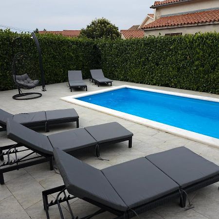 Vila Kristina Villa Nedescina ภายนอก รูปภาพ