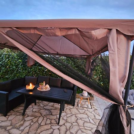 Vila Kristina Villa Nedescina ภายนอก รูปภาพ