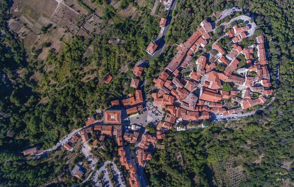 Vila Kristina Villa Nedescina ภายนอก รูปภาพ
